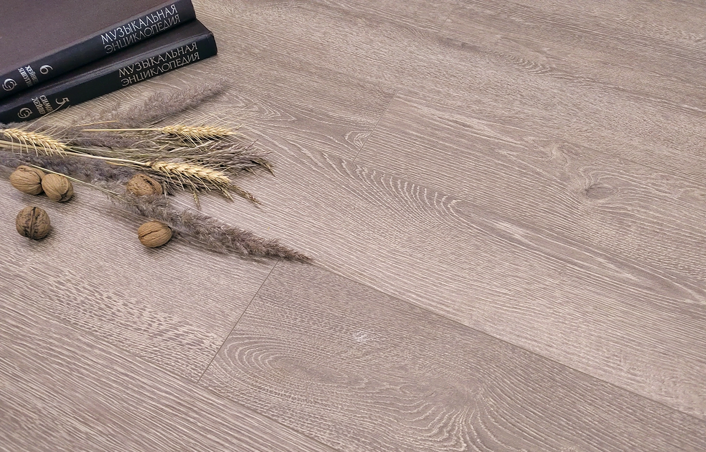 Ламинат MSPC Дуб Домашний очаг